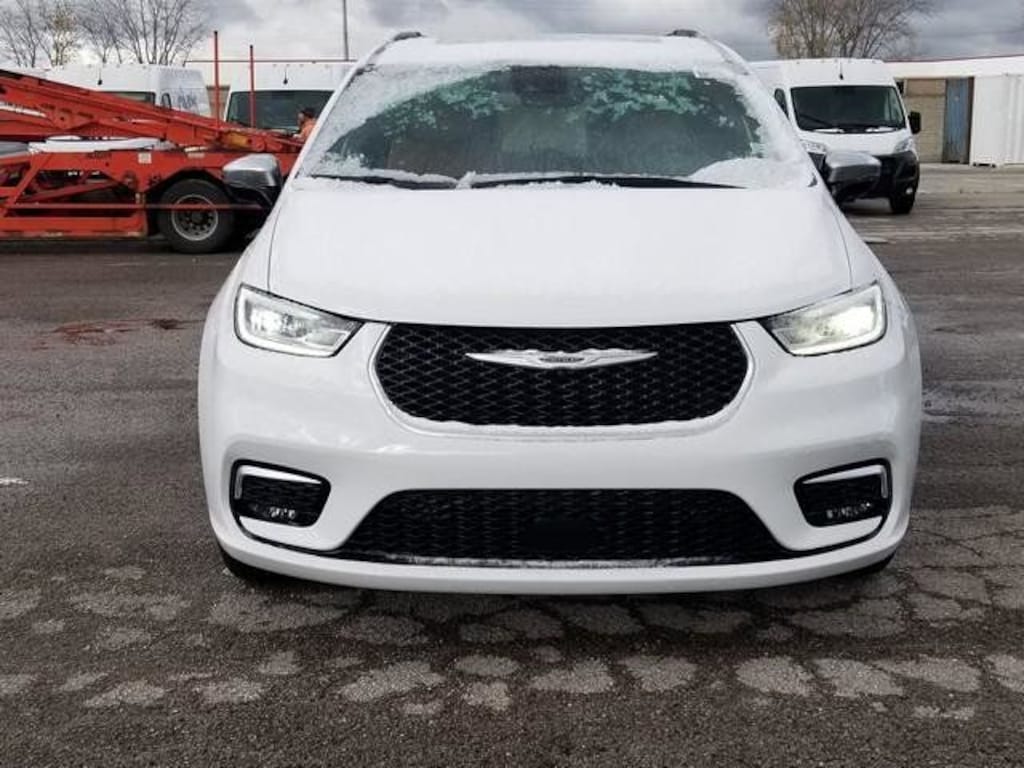 New 2026 Chrysler Pacifica PINNACLE Passenger Van