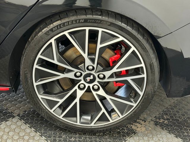 2023 Hyundai Elantra N - Photo 16