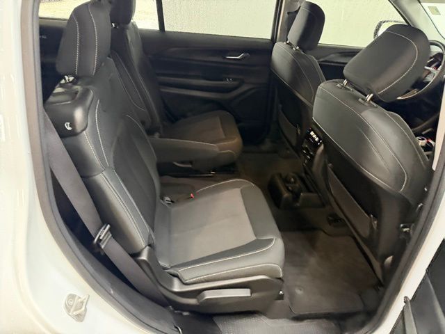 2023 Jeep Grand Cherokee L Laredo - Photo 37