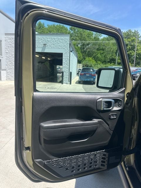 2025 Jeep Wrangler 2-Door Willys - Photo 33