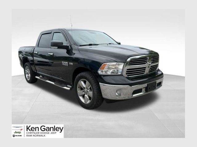 2017 RAM 1500 Big Horn 4x4 Crew Cab 5'7's photo