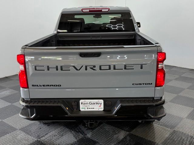 2025 Chevrolet Silverado 1500 Custom - Photo 9