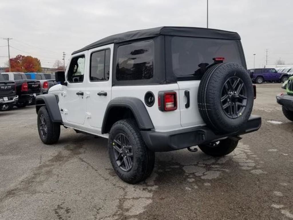 New 2026 Jeep Wrangler 4-DOOR SPORT S Sport Utility