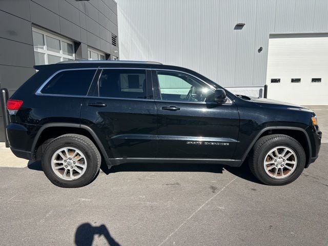 Used 2019 Jeep Grand Cherokee Laredo E with VIN 1C4RJFAG8KC737113 for sale in Norwalk, OH