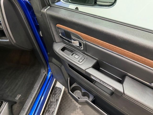 2017 RAM Ram 1500 Pickup Laramie - Photo 36