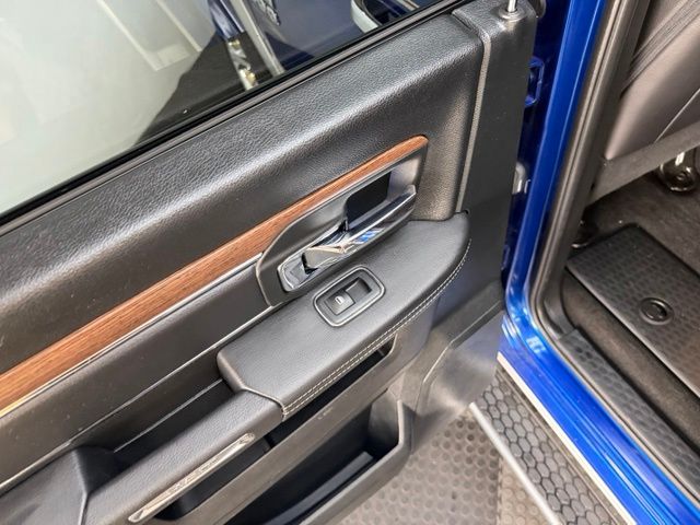 2017 RAM Ram 1500 Pickup Laramie - Photo 30