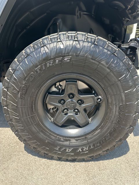 2025 Jeep Wrangler 2-Door Willys - Photo 16