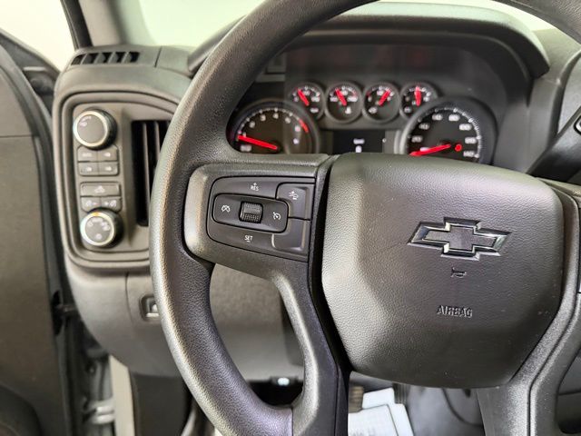 2025 Chevrolet Silverado 1500 Custom - Photo 19