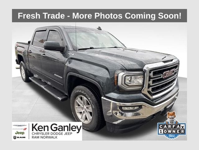 2018 GMC Sierra 4WD Crew Cab Short Box SLE's photo