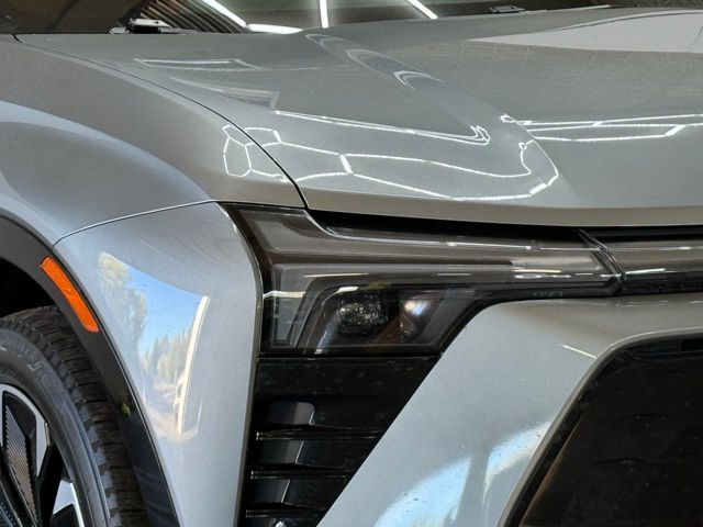 Used 2024 Chevrolet Blazer EV RS with VIN 3GNKDCRJ5RS163069 for sale in Norwalk, OH