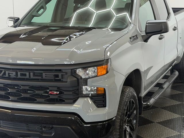 2025 Chevrolet Silverado 1500 Custom - Photo 6
