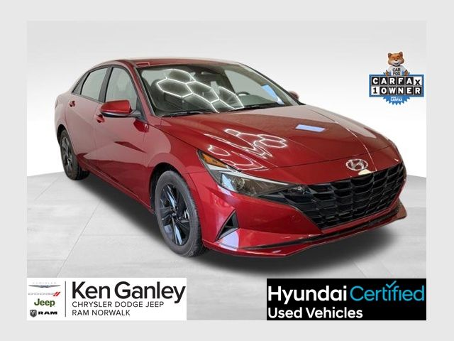 2023 Hyundai Elantra 2.0 SEL IVT's photo