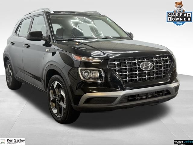 2023 Hyundai Venue SEL's photo