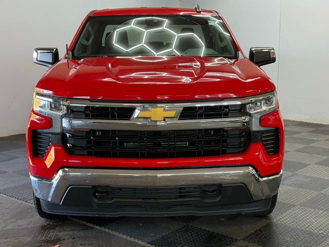 2024 Chevrolet Silverado 1500 LT photo 3
