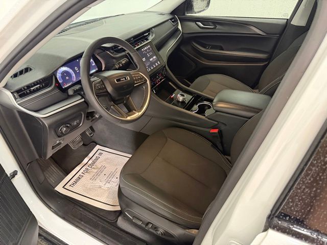 2023 Jeep Grand Cherokee L Laredo - Photo 13