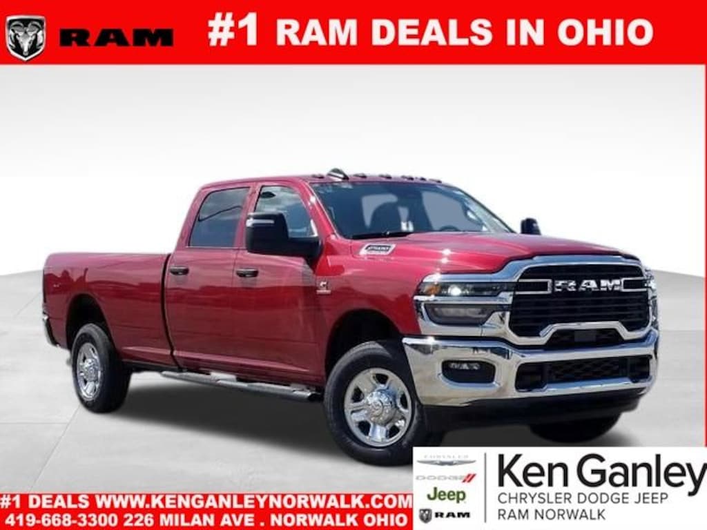 New 2025 Ram 2500 TRADESMAN CREW CAB 4X4 8' BOX Pickup