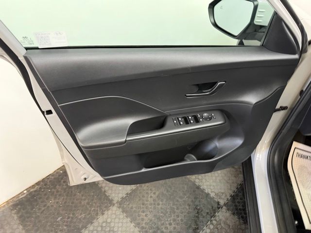 2025 Hyundai Kona SE - Photo 22