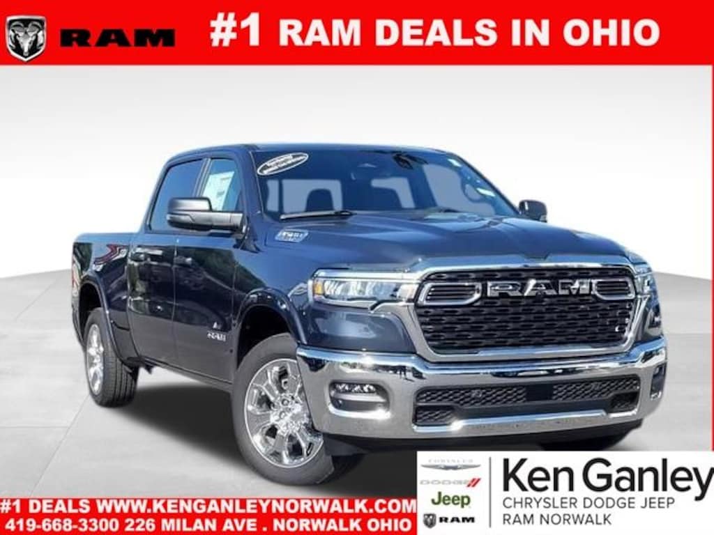 New 2025 Ram 1500 BIG HORN CREW CAB 4X4 6'4 BOX Pickup