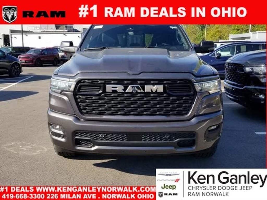 New 2025 Ram 1500 BIG HORN CREW CAB 4X4 5'7 BOX Pickup