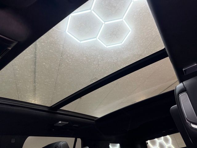2025 Cadillac Escalade Sport Platinum - Photo 36