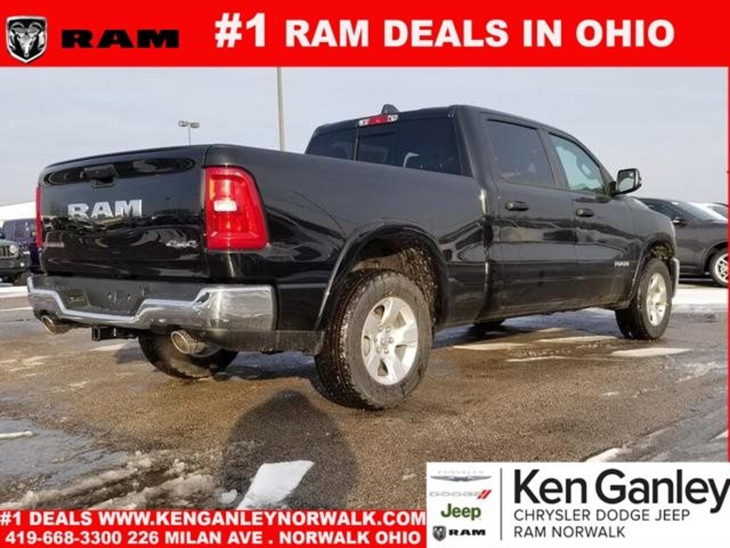 New 2026 Ram 1500 BIG HORN CREW CAB 4X4 6'4 BOX Pickup