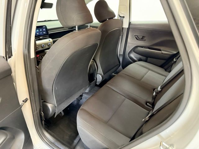 2024 Hyundai Kona SE - Photo 34