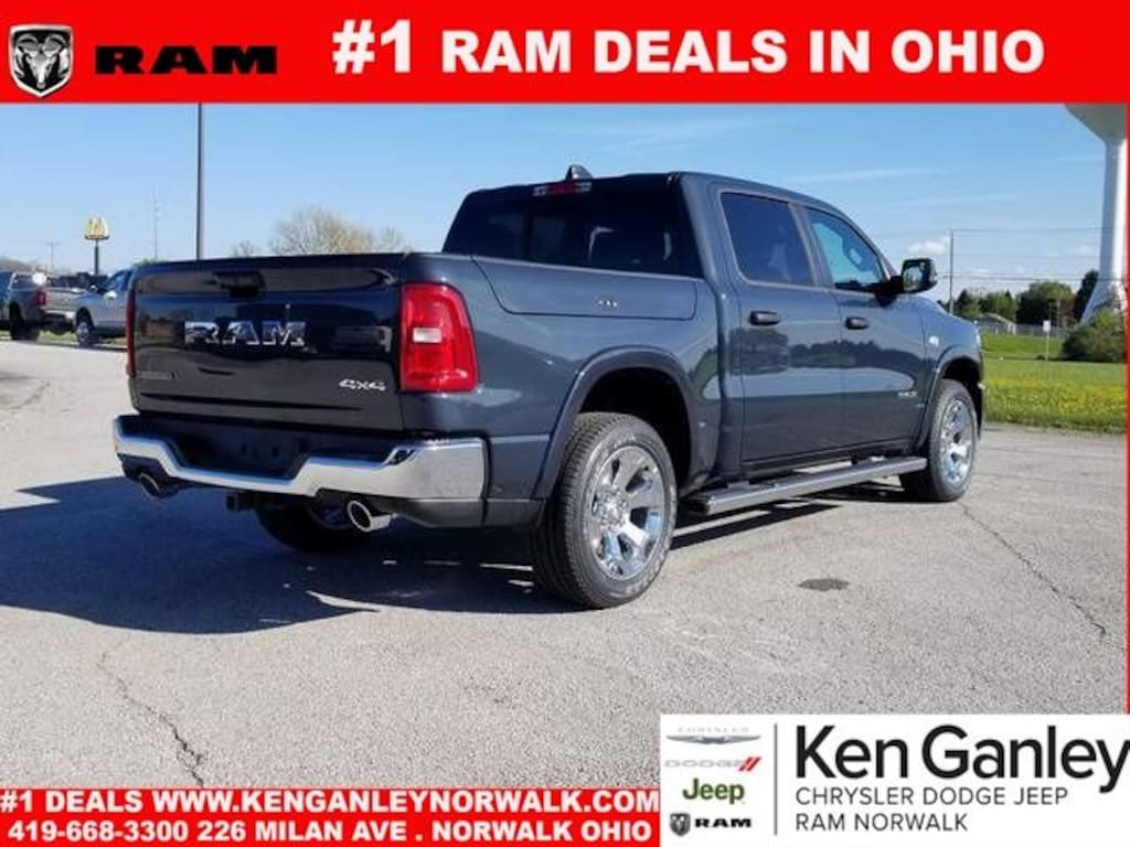 New 2026 Ram 1500 BIG HORN CREW CAB 4X4 5'7 BOX Pickup