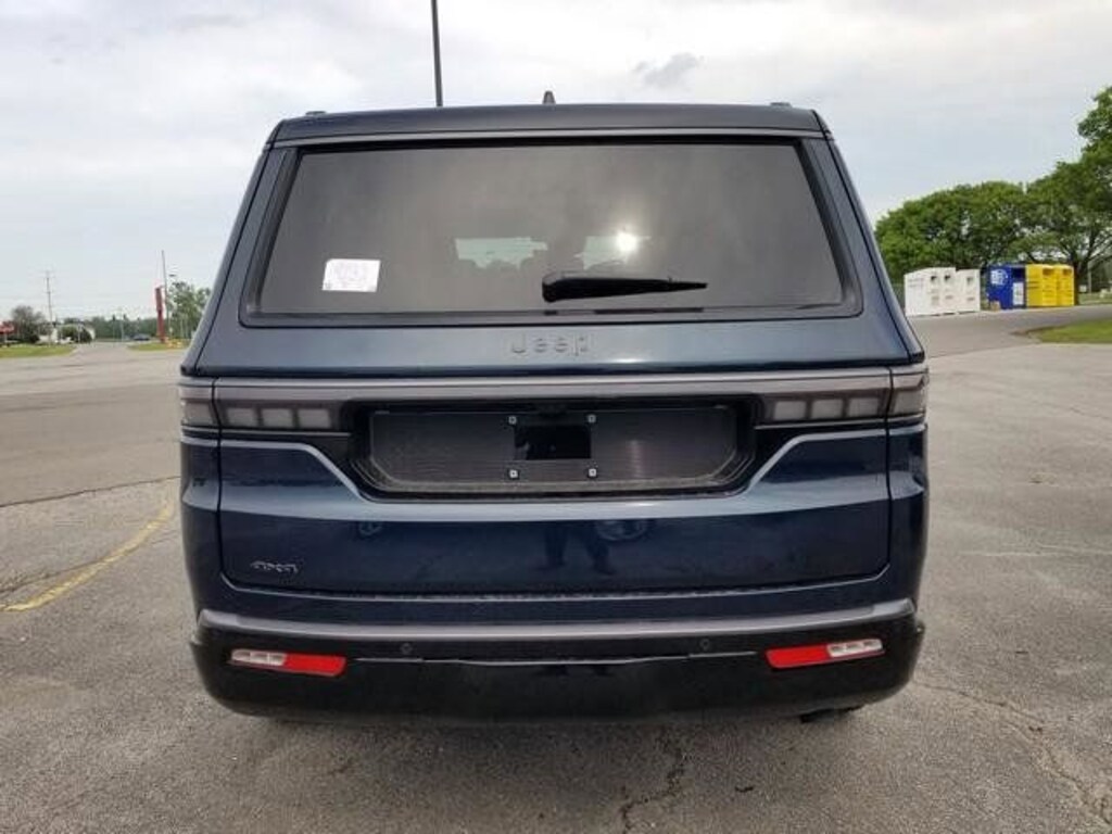 New 2026 Jeep Grand Wagoneer UPLAND 4X4 Sport Utility