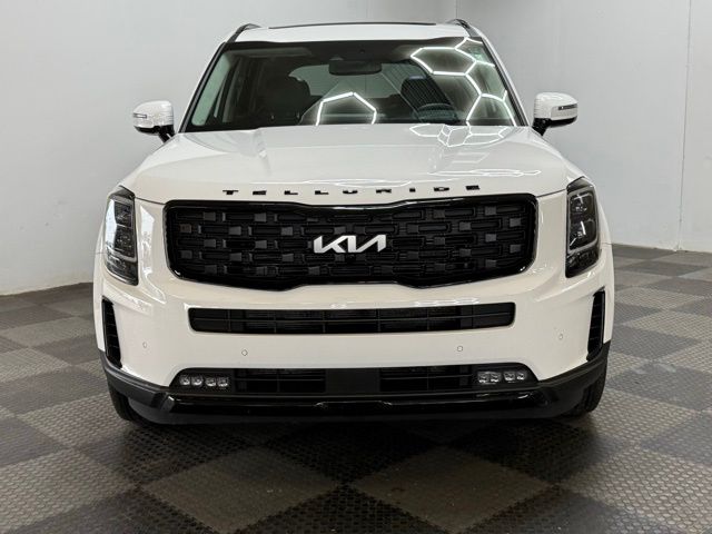 2022 Kia Telluride SX photo 2
