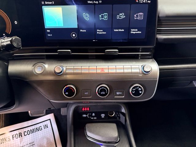 2024 Hyundai Kona SE - Photo 30