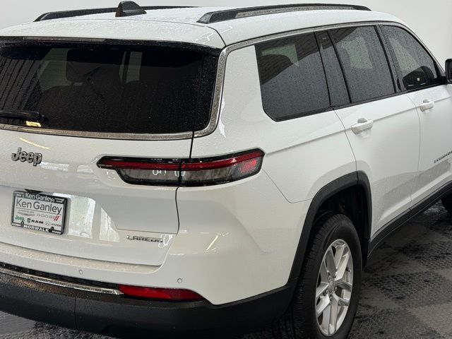2023 Jeep Grand Cherokee L Laredo - Photo 12