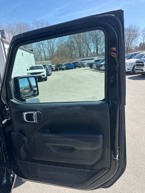 2023 Jeep Wrangler 4-Door Sport - Photo 33