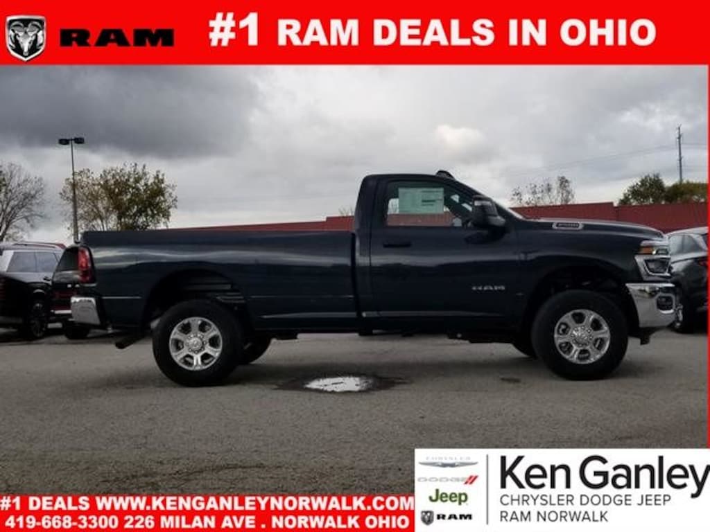 New 2026 Ram 2500 BIG HORN REGULAR CAB 4X4 8' BOX Pickup