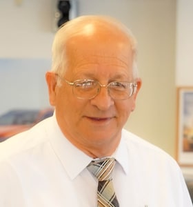 Staff member Ron Dominick from ID_35ae15b5ea39