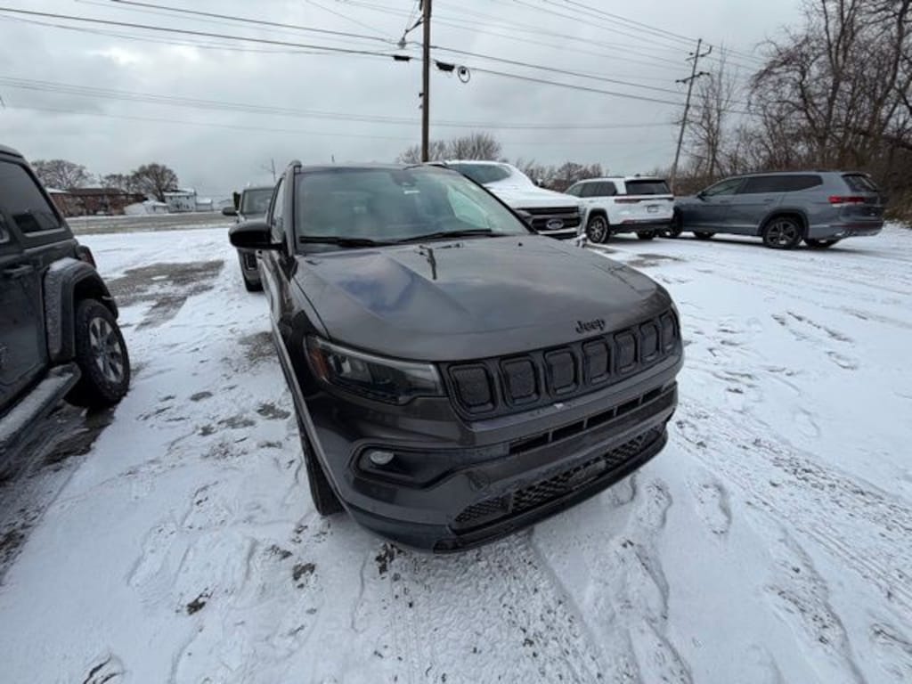Used 2022 Jeep Compass Altitude SUV