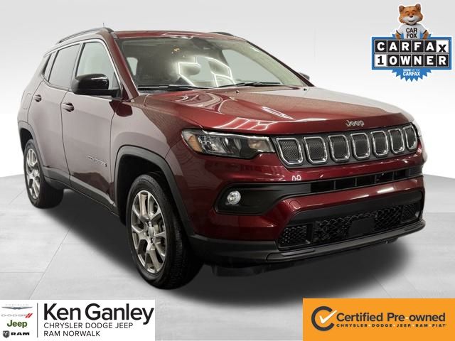 2022 Jeep Compass Latitude Lux's photo