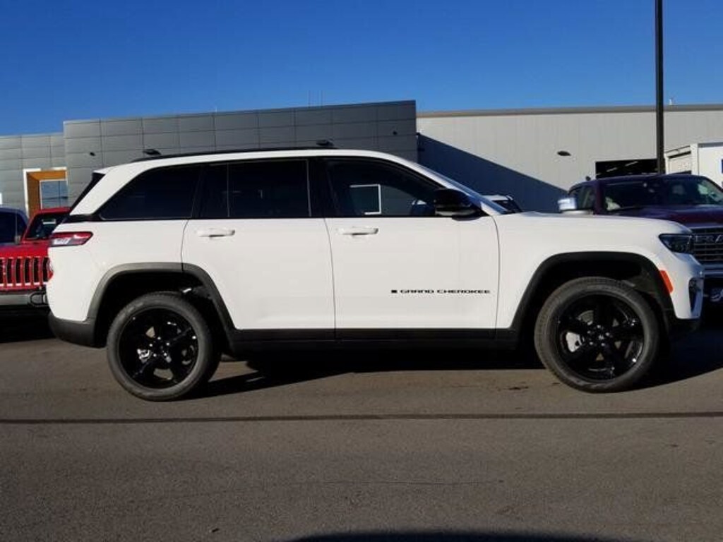 New 2025 Jeep Grand Cherokee LIMITED 4X4 Sport Utility