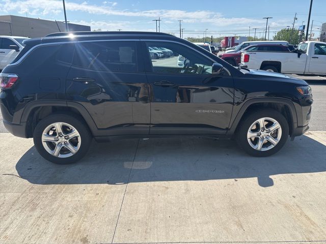 2023 Jeep Compass Latitude - Photo 11