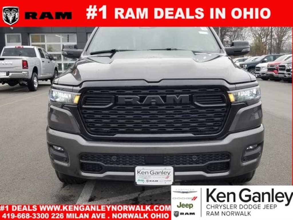 New 2025 Ram 1500 BIG HORN CREW CAB 4X4 5'7 BOX Pickup