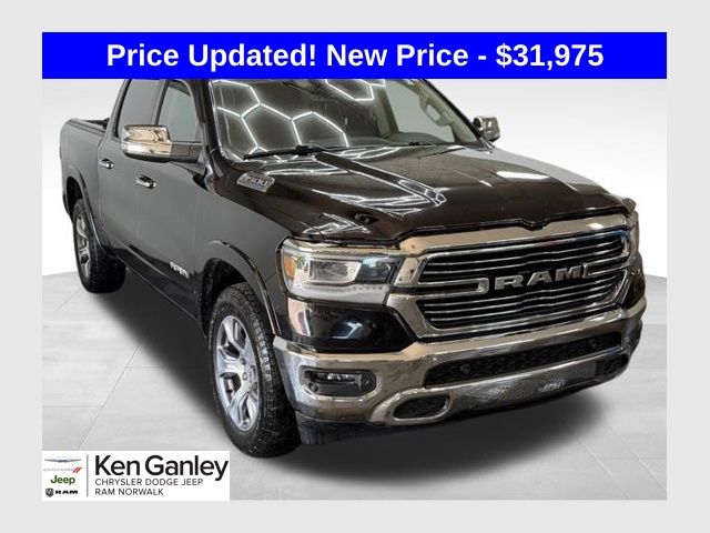 2022 RAM 1500 Laramie 4x4 Crew Cab 5'7's photo