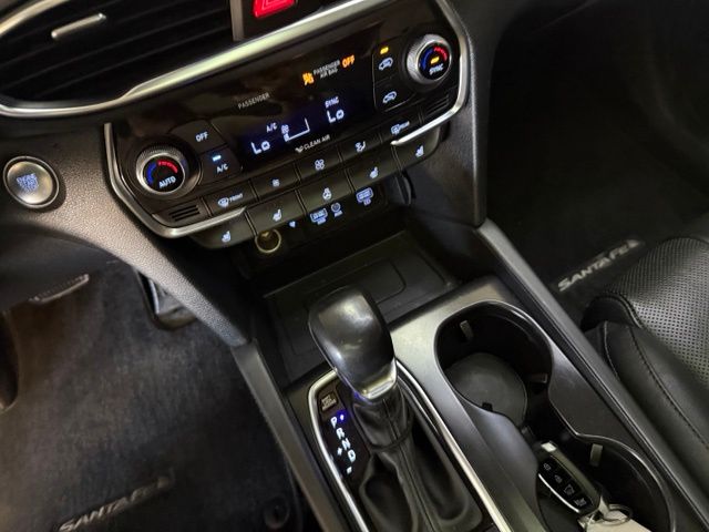 2020 Hyundai Santa Fe Limited - Photo 19