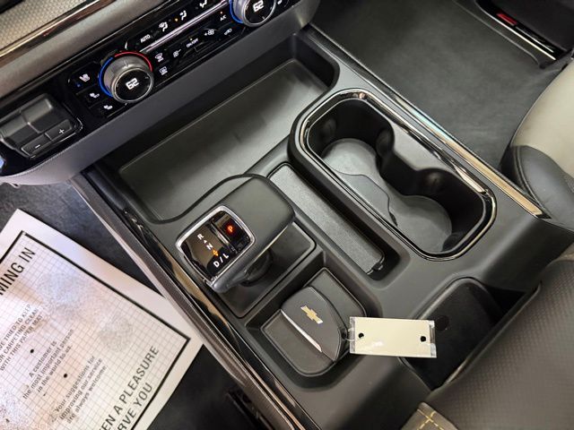 2023 Chevrolet Silverado 1500 ZR2 - Photo 35