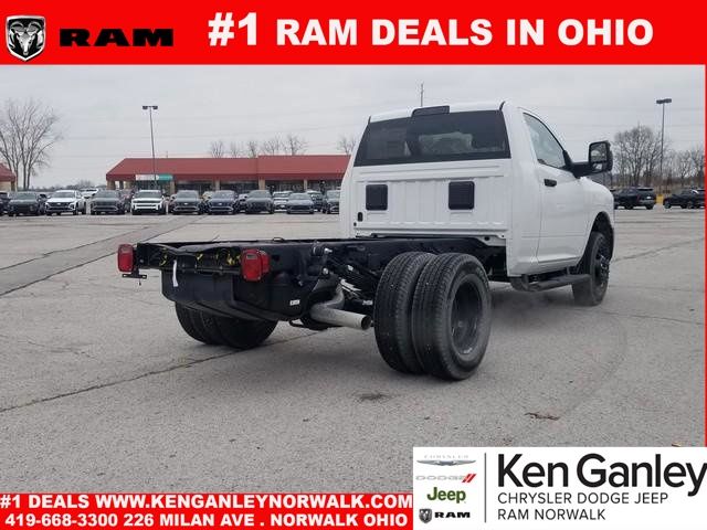 2026 Ram 3500 Tradesman photo 3