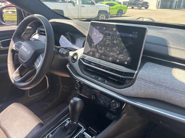 2023 Jeep Compass Latitude - Photo 21