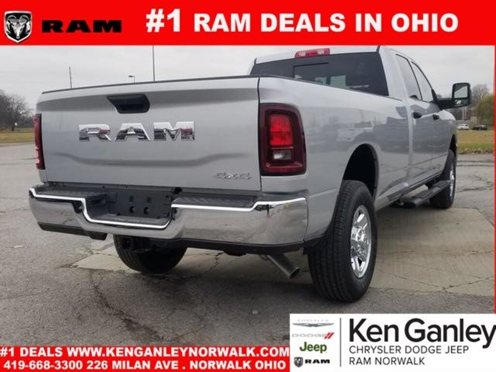 New 2026 Ram 3500 TRADESMAN CREW CAB 4X4 8' BOX Pickup