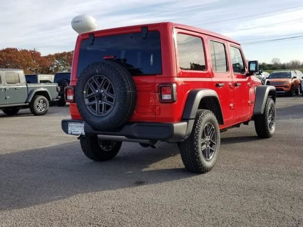 New 2026 Jeep Wrangler 4-DOOR SPORT S Sport Utility