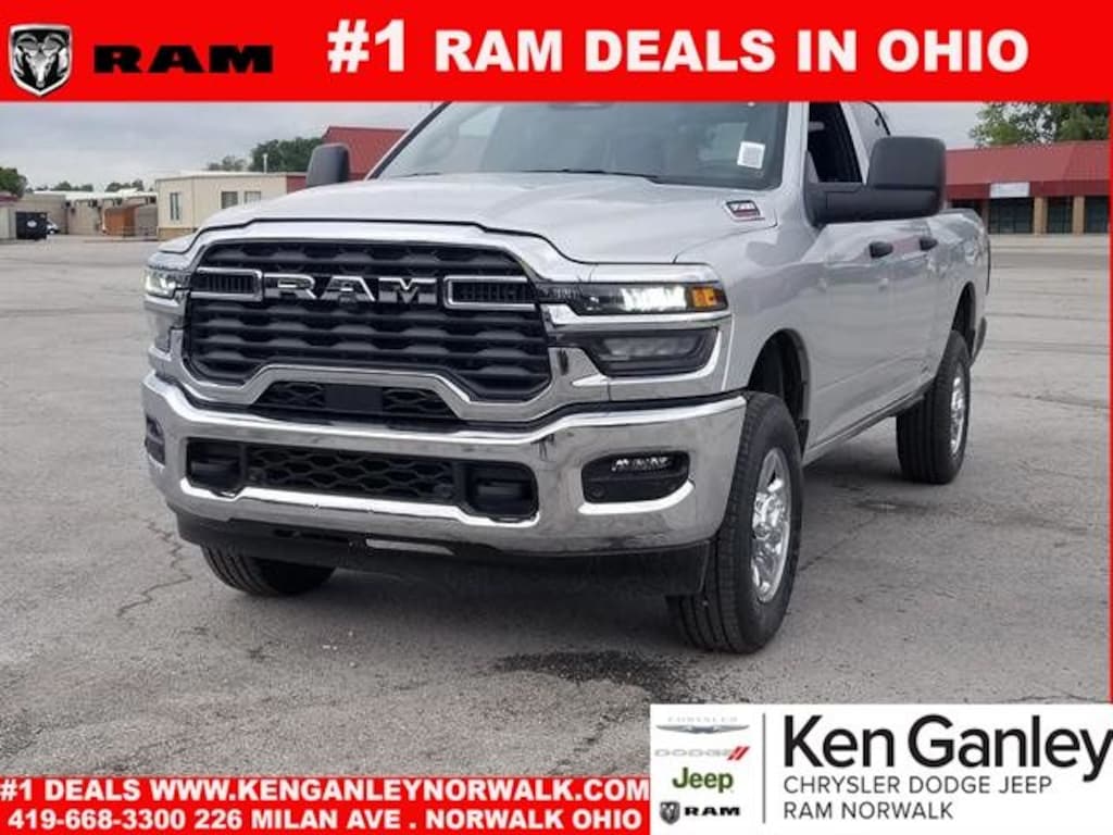 New 2026 Ram 3500 TRADESMAN CREW CAB 4X4 6'4 BOX Pickup