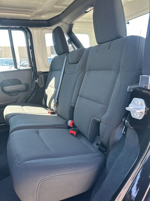 2023 Jeep Wrangler 4-Door Sport - Photo 25