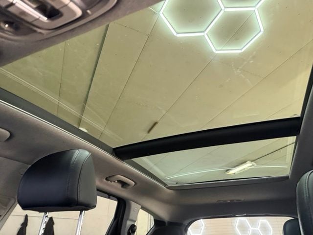 2020 Hyundai Santa Fe Limited - Photo 25