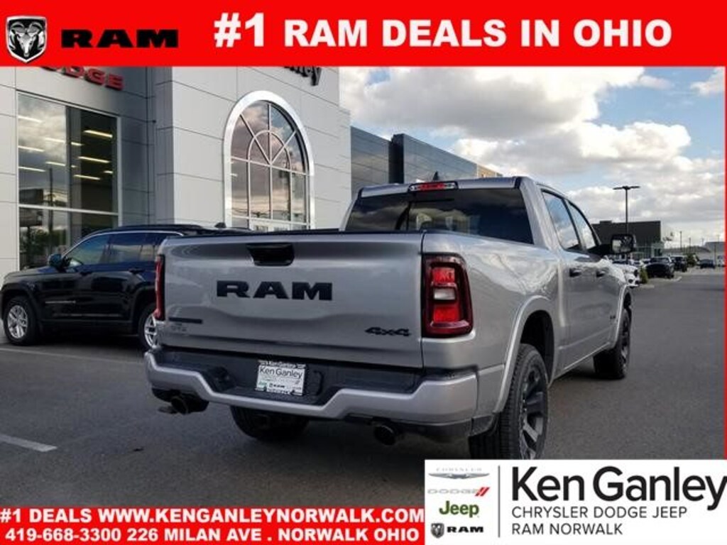New 2026 Ram 1500 BIG HORN CREW CAB 4X4 5'7 BOX Pickup
